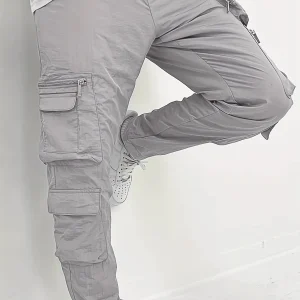 Men's Lightweight Slim-Fit Pleated Waterless-Wash Fabric Asymmetric Pocket Design Cargo Pants With Cuff (Black & Light Grey)
